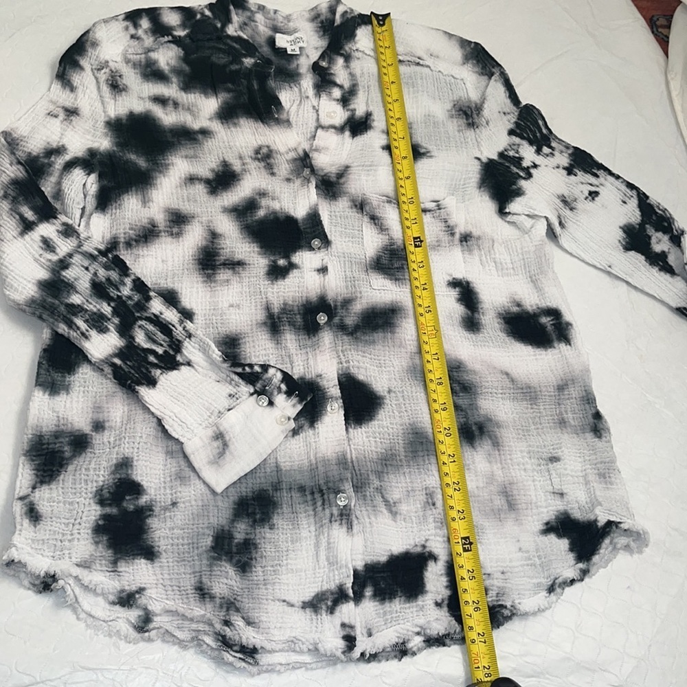 Stone and Sky black and white tie die gauzy button down top M - Picture 5 of 8